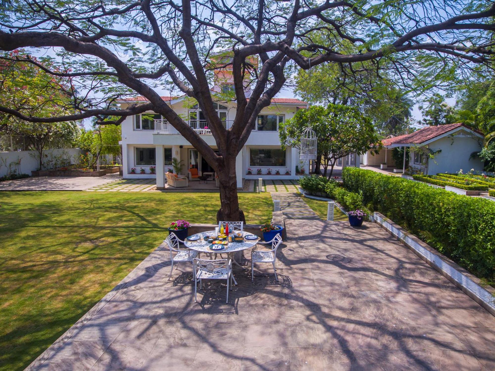 Ama Stays & Trails Helen'S Garden , Bhopal Buitenkant foto